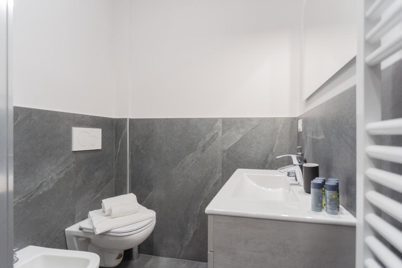 Sant'Agostino Apartments By Rent All Como Exterior photo